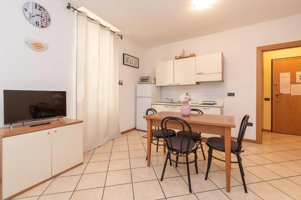 Apartment Appartamento Piazza Vittoria Monolocale - Affitti Brevi Italia Brescia