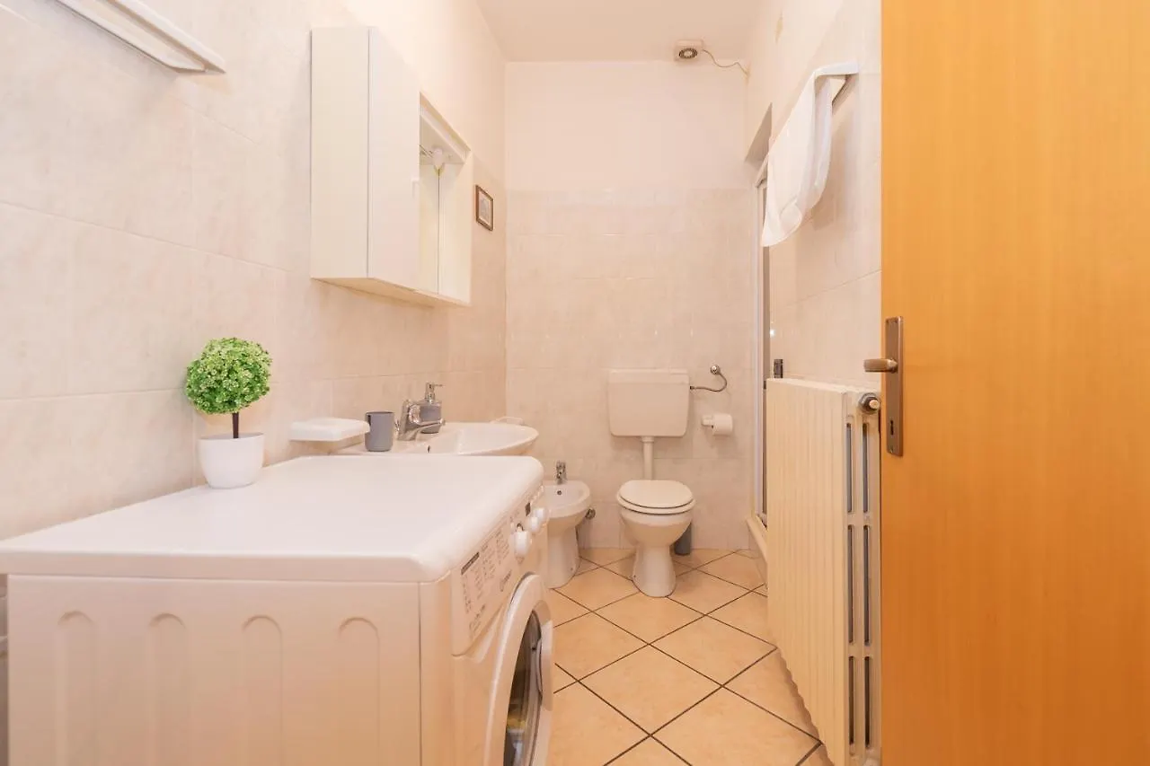 Apartment Appartamento Piazza Vittoria Monolocale - Affitti Brevi Italia Brescia